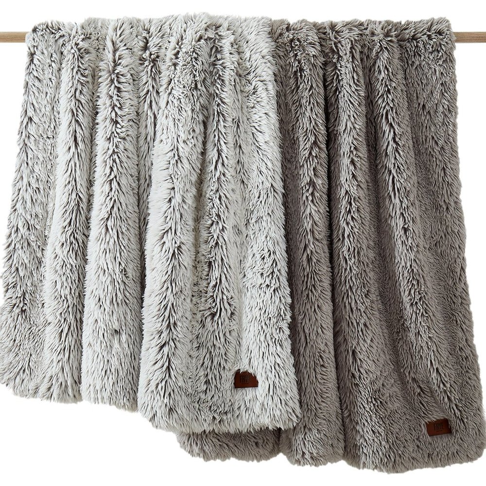 FRYE ARCTIC Fleece Faux Fur Throw Blanket 60 x 70 Grey/Dark or White/Light Grey